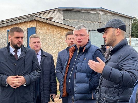 Артем Кавинов оценил ход строительства соцобъектов в Нижегородской области 